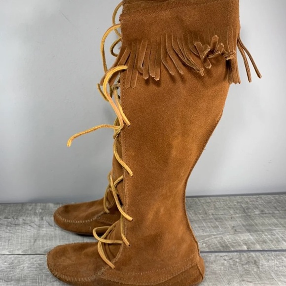 Minnetonka Moccasins 1422 Women's Fringe Mocs Boots Brown Suede Leather Size 7 - Picture 5 of 9
